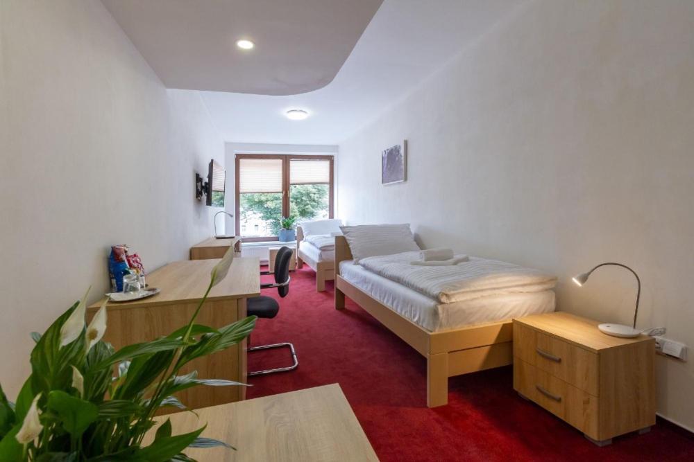 Hotel Ungar Svitavy Bagian luar foto