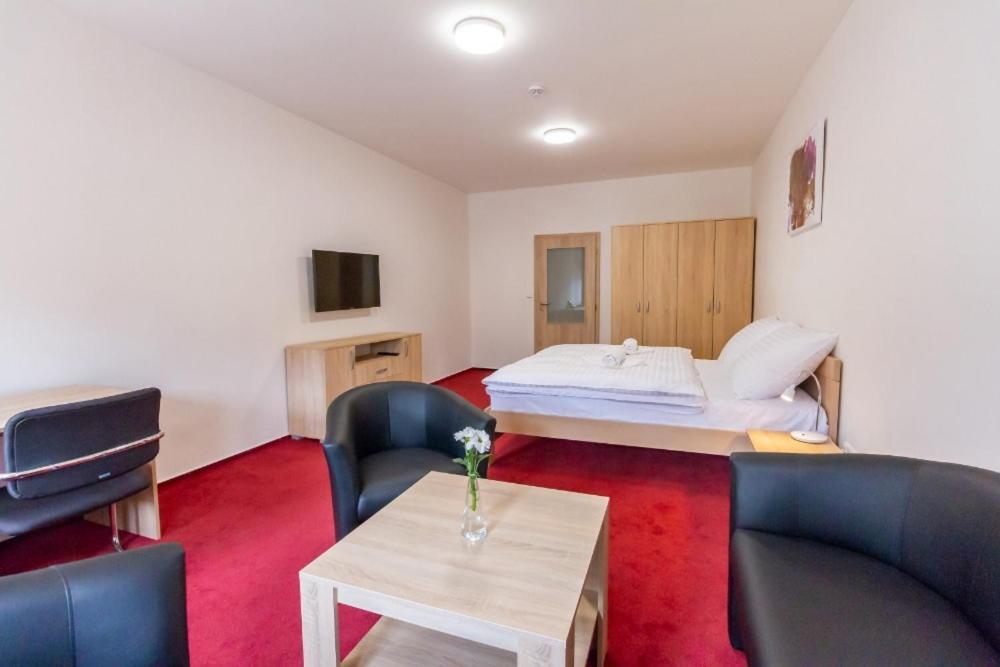 Hotel Ungar Svitavy Bagian luar foto
